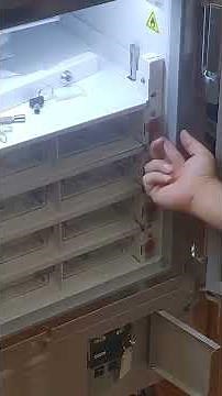BD Pyxis Training: Opening a BD Pyxis refrigerator with keys