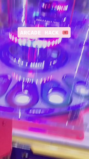 Best skill game to play at Dave and busters! #arcadetiktok #arcadehacks #hacks #gamers #daveandbusters #fyp #foryou #hack #easywin