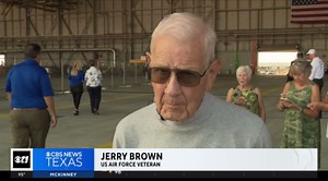 Dream Flights honors veterans with historic WWII biplane rides