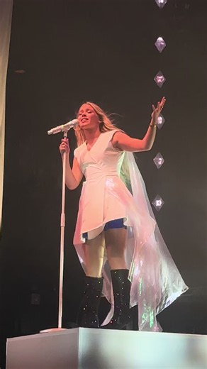 Freya Skye live performance clips - best moments