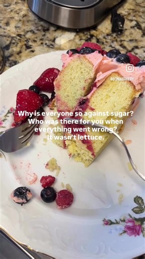 🥗🙂‍↔️🍰🙂‍↕️ #pov #baking #bakingreel #bakinglove #deepthought