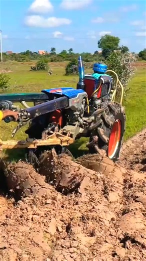 177K views · 1.1K reactions | Kubota hand tractor殺殺殺 #kubotatractor #tractorpull #plowing #tractor #reelsfypシ゚ #equipment #farmlife #farm #farming #farmer #farmgirl #farmhouse | Allan Wilkins | Facebook