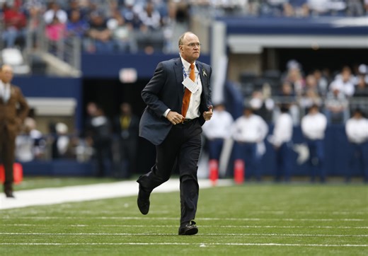 Who is Dr. Dan Cooper? The Cowboys head team physician that was a part of Maxx Crosby, Ravens saga