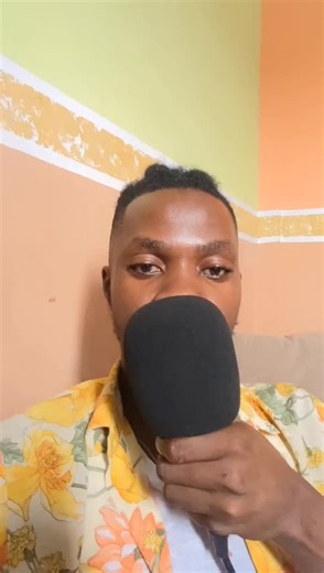 #VoiceEffects #fanpage #lex6 #live #passion #Music je découvre la Célèbre chanson #francaise🇨🇵 les feuilles mortes un vrai trésor 🖤🖤🖤 #jacquesprévert 1945 #marcelcarné 1946 #RolandPetit 1945 mais je découvre la chanson chez #andreabocelli #france🇫🇷 #canada_life🇨🇦 #quebecvsfrance #afrique