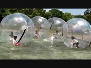 【爆笑♬】コロンコロンぼぉーるで遊ぶあい❤Giant Balloon 　アクアボール
