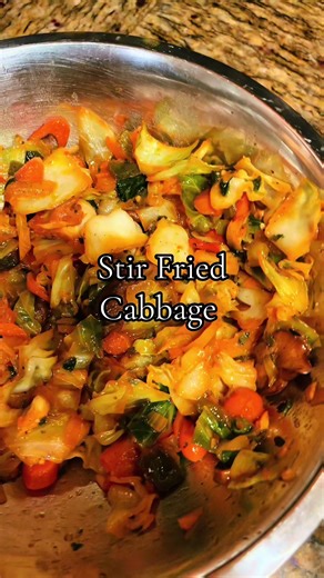 Would you eat this southern style meal? #cabbage #cornbread #eating #chicken on #tiktok