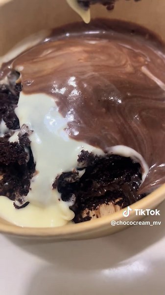 Choco cream (@chococream_mv)’s videos with Naughty Girl - Beyoncé