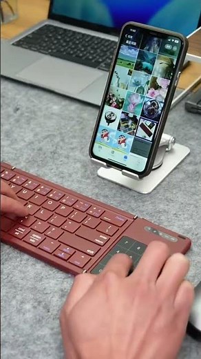 The absolute smartest 3-fold keyboard for your iPad & iPhone! 🤯⌨️