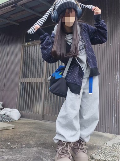 髪を30cm切った後のスタイル