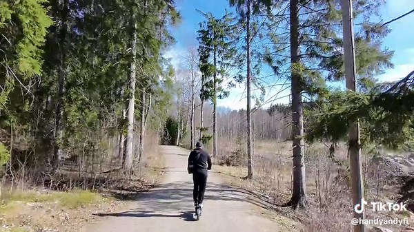 😉 #DroneChase #dji #djineo #droneflight #folower