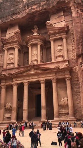 Exploring the Many Wonders of Petra, Jordan