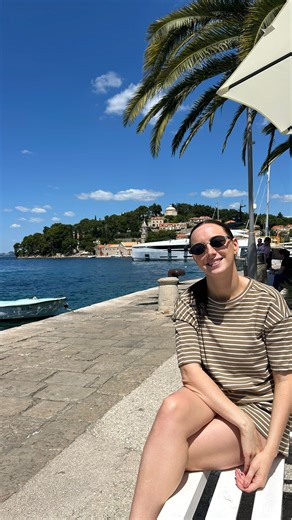 Remember the fabulous trip I had in Cavtat, Croatia last year? Well, this is the exact deal I booked, now it’s your turn to explore this stunning part of Croatia🇭🇷 ✈️Flights & 5⭐ Hotel for 4 nights with breakfast in beautiful Cavtat from €269pp😎 Many dates and durations available✨ Find this deal when you click on the link in our bio🌍 Plus all the hotel and surrounding area information is saved in our Croatia highlight🤩 We’ve made it even easier to find all our deals and posts now. Check out