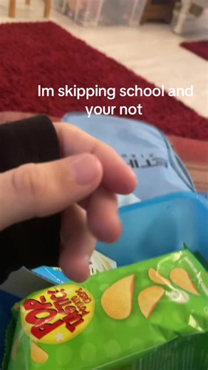 Man City (@notification_sent13)’s videos with feather on SNL - aimee ❀