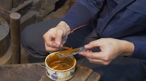 Crafting the Perfect Knife with Handmade Precision