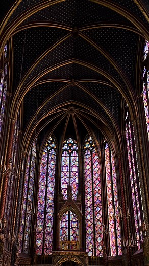 Explore Sainte Chapelle in Paris: A Must-See Gothic Marvel