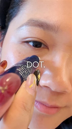 Dot. Tap. Done. My first-signs care in just one step. Retinol Green Tea PDRN Bounce Booster Eye & Lip Serum 💙 1️⃣ Dot — around the eyes & lips 2️⃣ Tap — massage with the silicone applicator using a gua sha motion 3️⃣ Done — no extra tools, no fuss Easy. Targeted care where it matters most. 💚 #INNISFREE #INNISFREESingapore #MyFirstPDRN #GreenTeaPDRN #VeganPDRN | INNISFREE Singapore