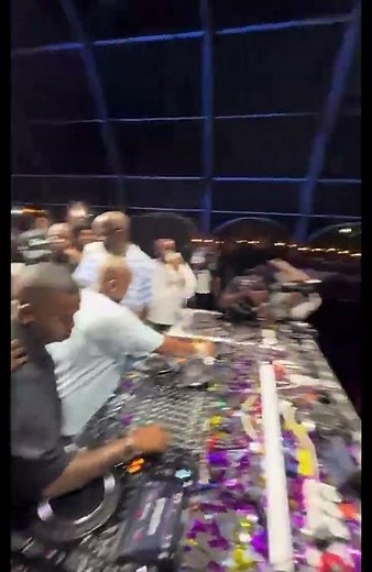 Black Coffee introduces Kabza De Small!!🔥🙆🏾‍♂️