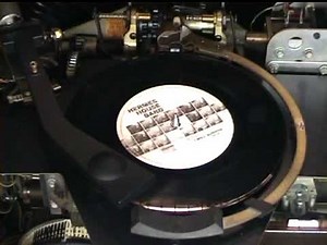 1967 Rowe AMI MM-1 - Playing 33 1/3 rpm record