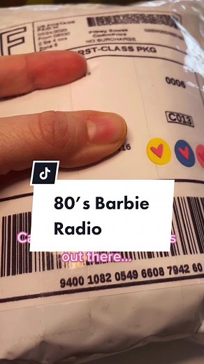 80’s Barbie Radio #80stoy #retrobarbie #80sbarbies #80sminiature #retrotoysofthe80s #vintagebarbies #miniloversclub #vintageminis #iloveminis
