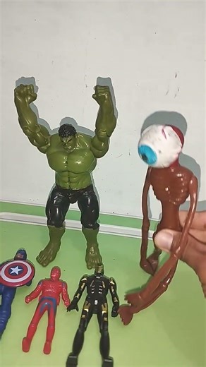 spider-man vs hulk vs spiderman vs человек-паук vs homem-aranha vs Superman vs iron man vs batman