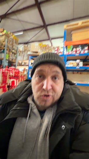 960€ 💥 C’est le prix que notre client a payé pour des amortisseurs complets d’occasion, avec ressorts coupelles, pour son Audi RS4. 😮 En neuf, ces amortisseurs valent plus de 2 000€ l’unité ➡️ Même fonction ➡️ Pièces contrôlées ➡️ Économie énorme 💬 Occasion ou neuf, toi tu choisis quoi ? 👇 ⸻ 🛒 COMMANDES EN LIGNE – SÉCURISÉES 👉 Pièces d’usure : 🔗 aateile.com 👉 Detailing / entretien auto : 🔗 fresh.aateile.com 🛒 Commande 24h/24 🚚 Livraison partout en Europe DOM-TOM ⸻ 📍 NOS MAGASINS OFFI