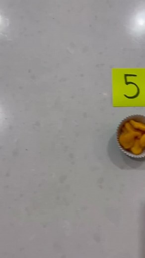 Count and Snack! 🥨🍿 Practice number recognition and counting with this “make your own trail mix” snactivity. #sprinkleinlearning #snack #snacktime😋 #kidssnack #kidsnacks #snackbreak #activitiesforkids #kidsactivitiesathome #kidsactivities #simpleplay #simpleplayideas #simpleplayforlittles #numbers #count #counting #handsonlearning #handsonactivities #preschoolactivity #preschool #preschoolathome #preschoollife #preschoolteacher #teachermom #teachermomlife #learningthroughplay #learnandplay | 