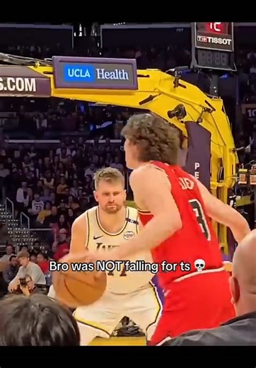 Cómo Hacer una Canasta en Baloncesto