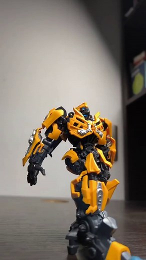 Exploring the Bee Dance in Stop Motion Animation