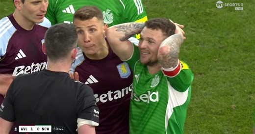 'He's miles inside' - Newcastle 'absolutely raging' after controversial non-penalty handball call