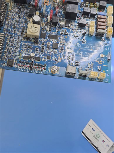 SR3 Controller Board Thermo King defect? 🌡️ Nu înlocui — repară. Diagnostic la nivel de schemă electrica , reparație precisă, garanție. ✅ Știm ce facem. Și asta se vede. 🛠️ 📞 40 746 162 308 | Truck ECU Repair Târgu Mureș #ThermoKing #SR3 #refrigeration #truckrepair #ECUrepair