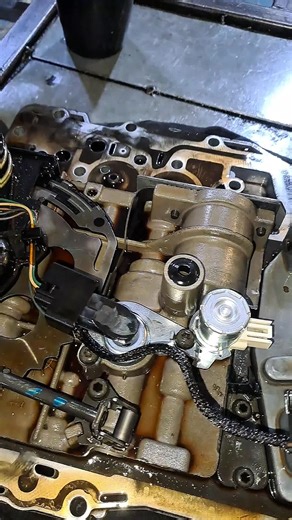 Solución a falla en transmisión 42RLE en Jeep Cherokee