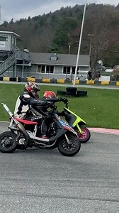 Yamaha Jog 90cc Racing Team R vs Daytona R Maximo R PM #maximorpm #motorcycle #bajon #drag #alcorte #dragrace #stunt #racing #digitalcreator #funactivity #2t #enduro #supermoto #201m #scooter #summer #ktm #yamaha #dirtbike #hondadio #dio #motovelocidad #yamahajog #balapmotor #50cc | Maximo R PM