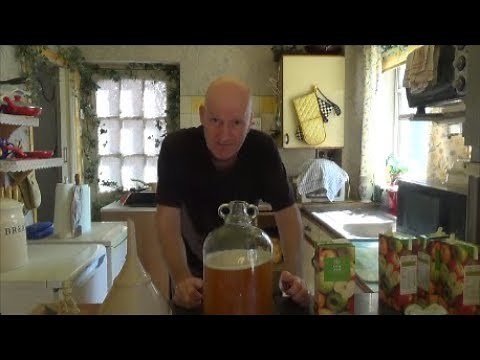 Simple home made scrumpy cider .. from start to finish