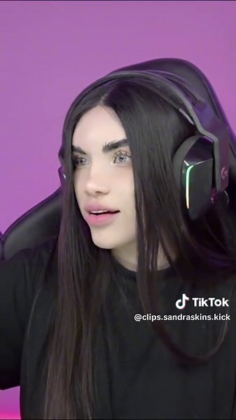 La Patrona: El Vínculo Único de Sandra Skins