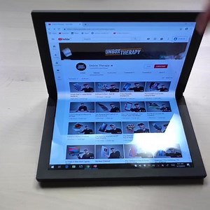 83K views · 977 reactions | They won’t stop folding things! New vid - https://youtu.be/jAMlBwPGJSk | Unbox Therapy | Facebook