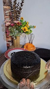 34K views · 1.2K reactions | How I Cut My Cake using Thread!  #kukiliciouscakes #cakedecoratingideas #cake #customizedcakes #ToGodBeAllTheGlory #cuttingcake #cakecutting | Kukilicious Cakes | Facebook