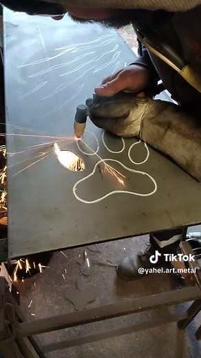 Découpe artistique pour bien commencer l'année