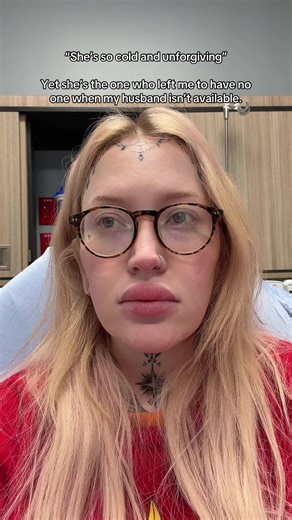 Understanding Mommy Issues and Their Impact