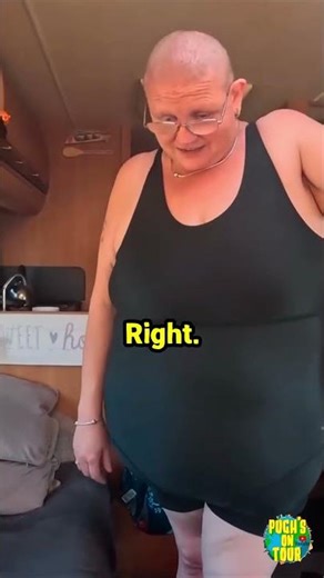 Speedo sizing gone horribly wrong! The ultimate fitting room meltdown! 😂