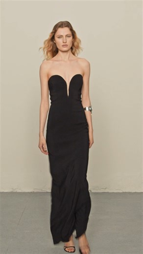 72K views · 283 reactions | Whatever party you may have this season, we have the perfect look in our new Capsule collection ✨ | Mango | Facebook