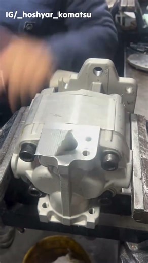 A Simple Trick to Test a Hydraulic Gear Pump #shorts #ayushxyz