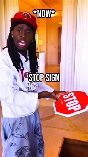 Kai Cenat Recreates His Viral Stop Sign Meme 🤣🛑