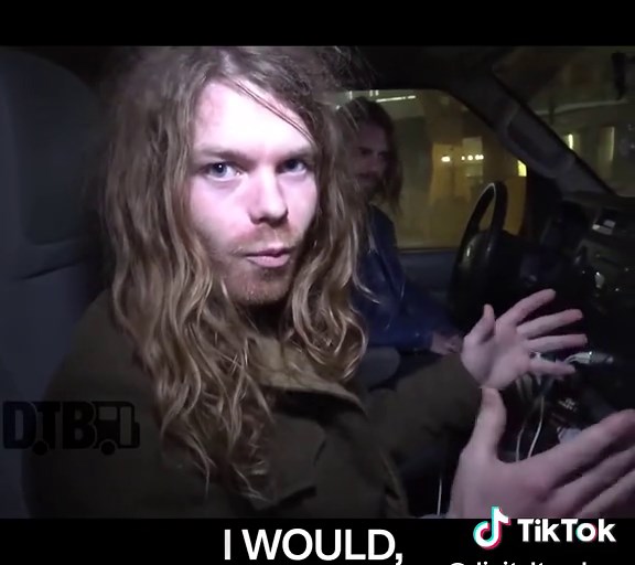 Welles reveals his ideal seating position in his tour van! #welles #digitaltourbus #businvaders #tourvan #singersongwriter