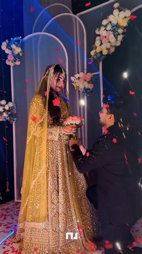 Wedding Bride & Duhla Entry 💖 Royal Stage Entry Moment 2026 #weddingvibes #rumantic_video