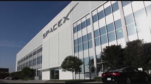 SpaceX to show off Dragon V2