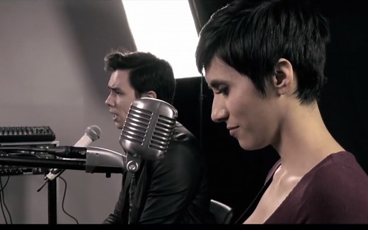 “Miraculous”— 主题曲 原唱mv — Miraculous Ladybug Theme song “It is Ladybug!”