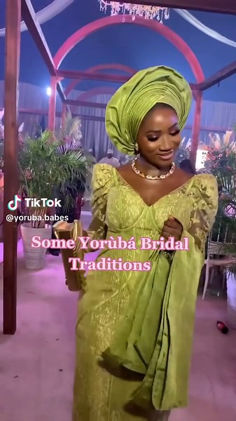 Some Yorùbá Bridal traditions 💖💕. Yorùbá brides are on another level of beauty 💕💖. #nigeriantiktok #yoruba #yorubatiktok #omoyoruba #nigeria #westafrica #africantiktok #owambe #nigerianwedding #yorubawedding #yorubabride