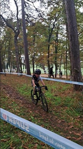 CYCLO-CROSS LE LION D'ANGERS: The U7 and U9 teams in full race 🏁🔥 #cyclocross #cycling
