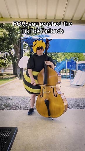 TikTok Farlands Bee Journey: Where Should the Bee Go Next?