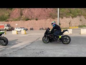 Feel the Roar of an Inline-4 Engine! 🏍️🔥